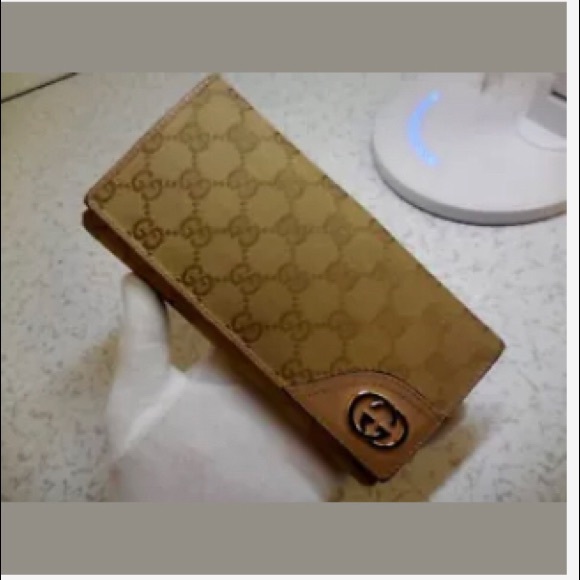 Authentic Gucci Tote and Authentic Gucci Wallet 💙 - Picture 8 of 8